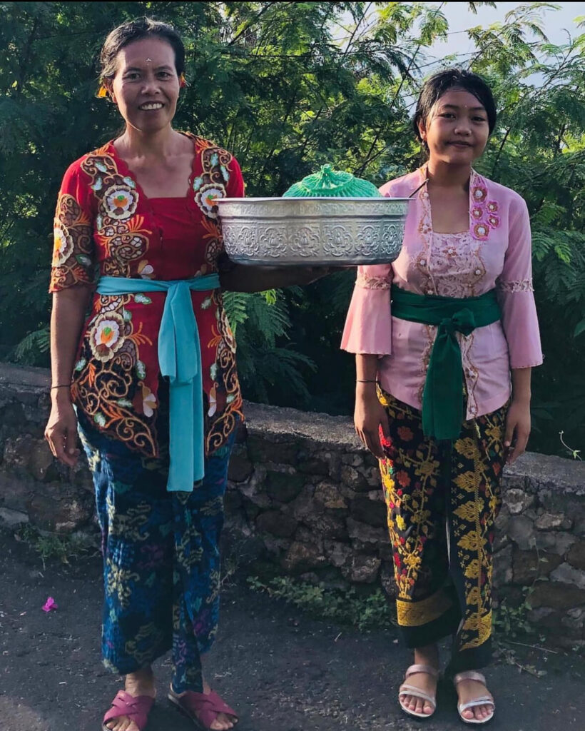 Balinese women